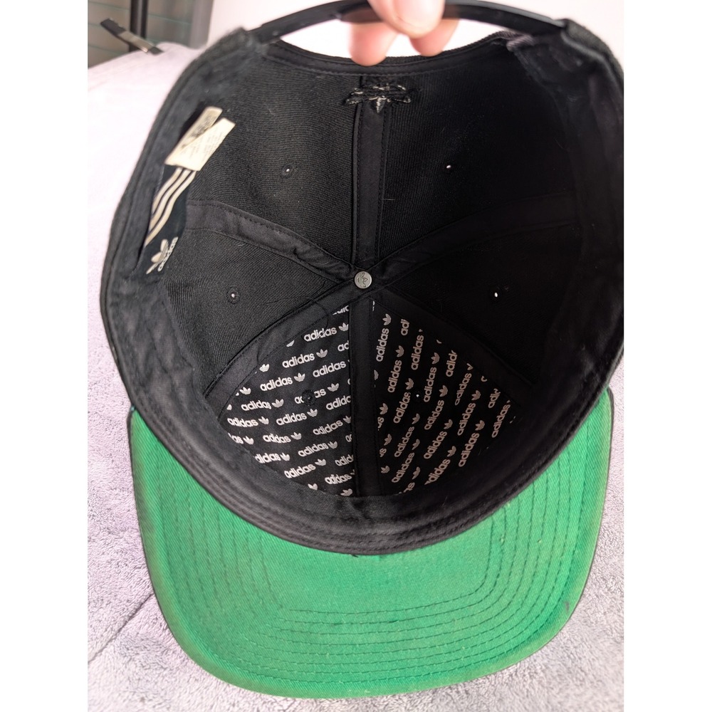 Adidas Originals Trefoil Snapback Hat Black Green Bottom Flat Brim Cap RN 90288 - Picture 5 of 8